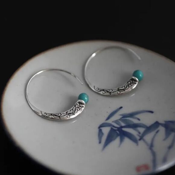 ✨🆕✨ Boho-Chic Handcrafted Vintage Hoop Earrings Synthetic Turquoise Accent✨ - Picture 5 of 10